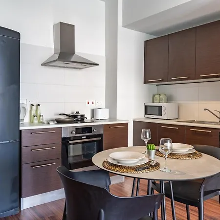 Harbor 204: Stylish 1-bedroom In Larnaca